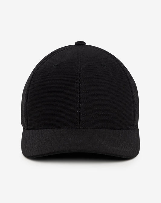 Nassau Fitted Hat Black | Travis Mathew