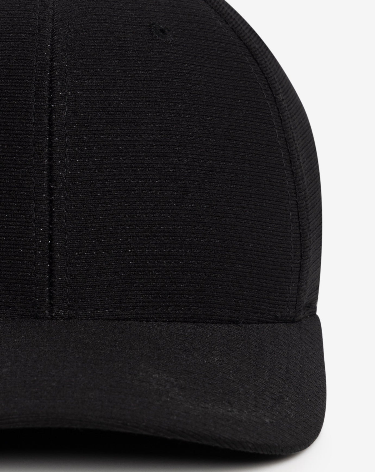 Nassau Fitted Hat Black | Travis Mathew