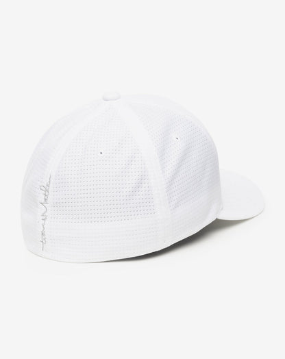 Hop Boulders Fitted Hat White | Travis Mathew