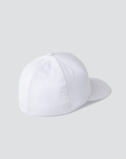 Fosse Fitted Hat White | Travis Mathew