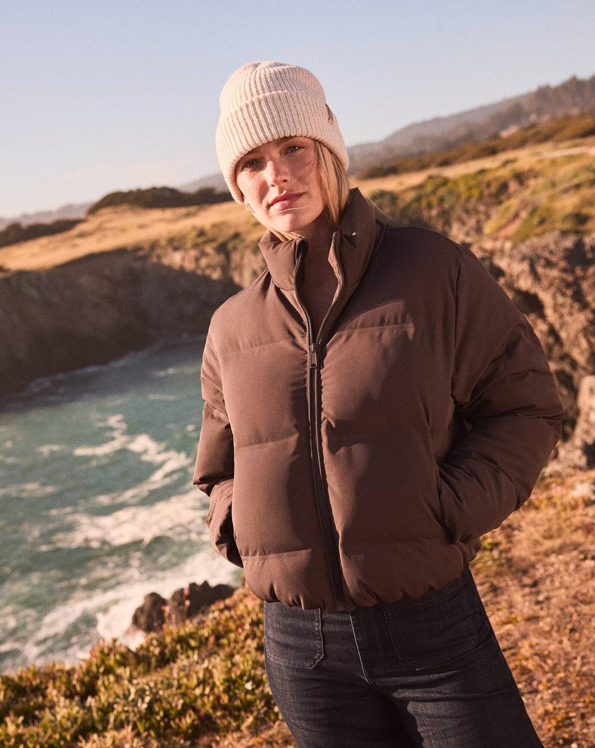 Moontide Bonded Puffer Jacket Coffee Grounds | Travis Mathew