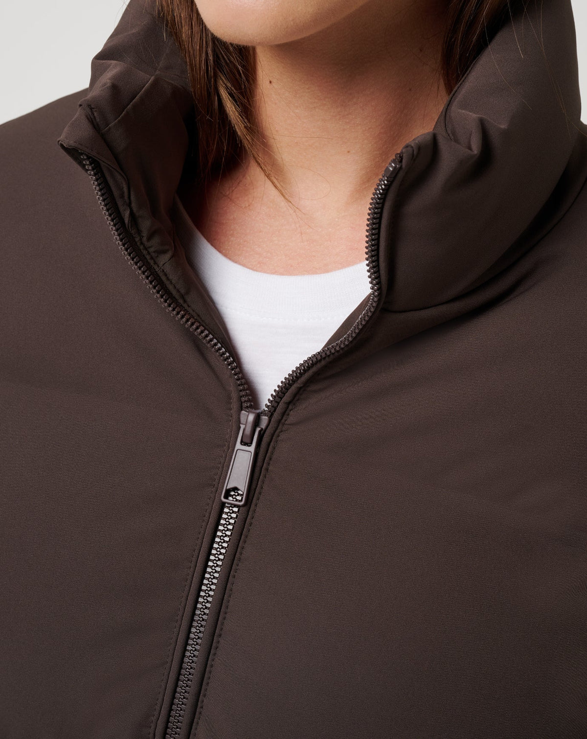 Moontide Bonded Puffer Jacket Coffee Grounds | Travis Mathew