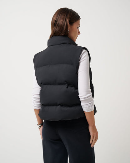 Moontide Bonded Puffer Vest Black | Travis Mathew