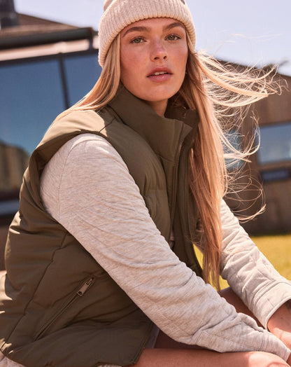 Moontide Bonded Puffer Vest Grape Leaf | Travis Mathew