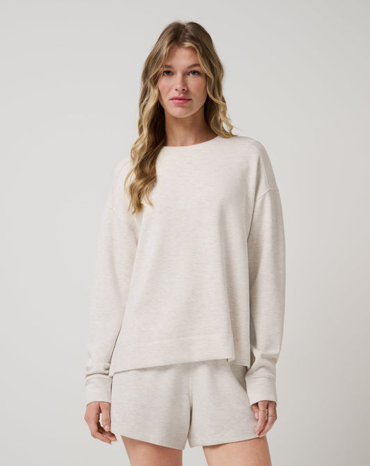 Skyloft Soft Crew Heather Brazillian Sand | Travis Mathew