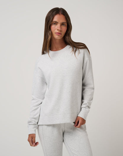 Skyloft Soft Crew Heather Light Grey | Travis Mathew