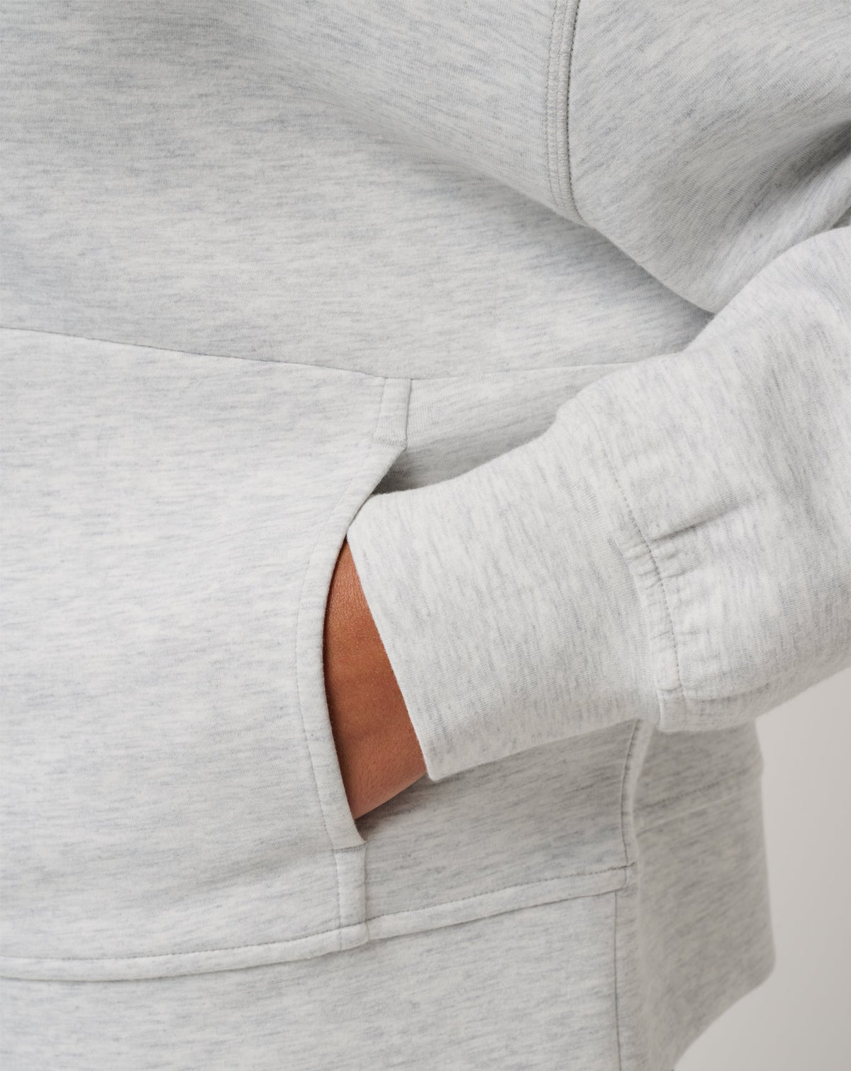 Skyloft Soft Half Zip 2.0 Heather Light Grey | Travis Mathew