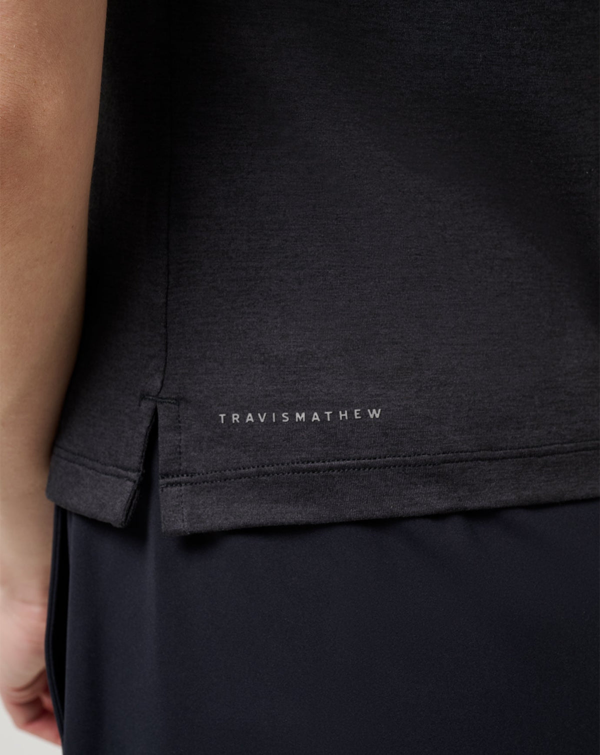 Skyloft Light Polo Heather Black | Travis Mathew