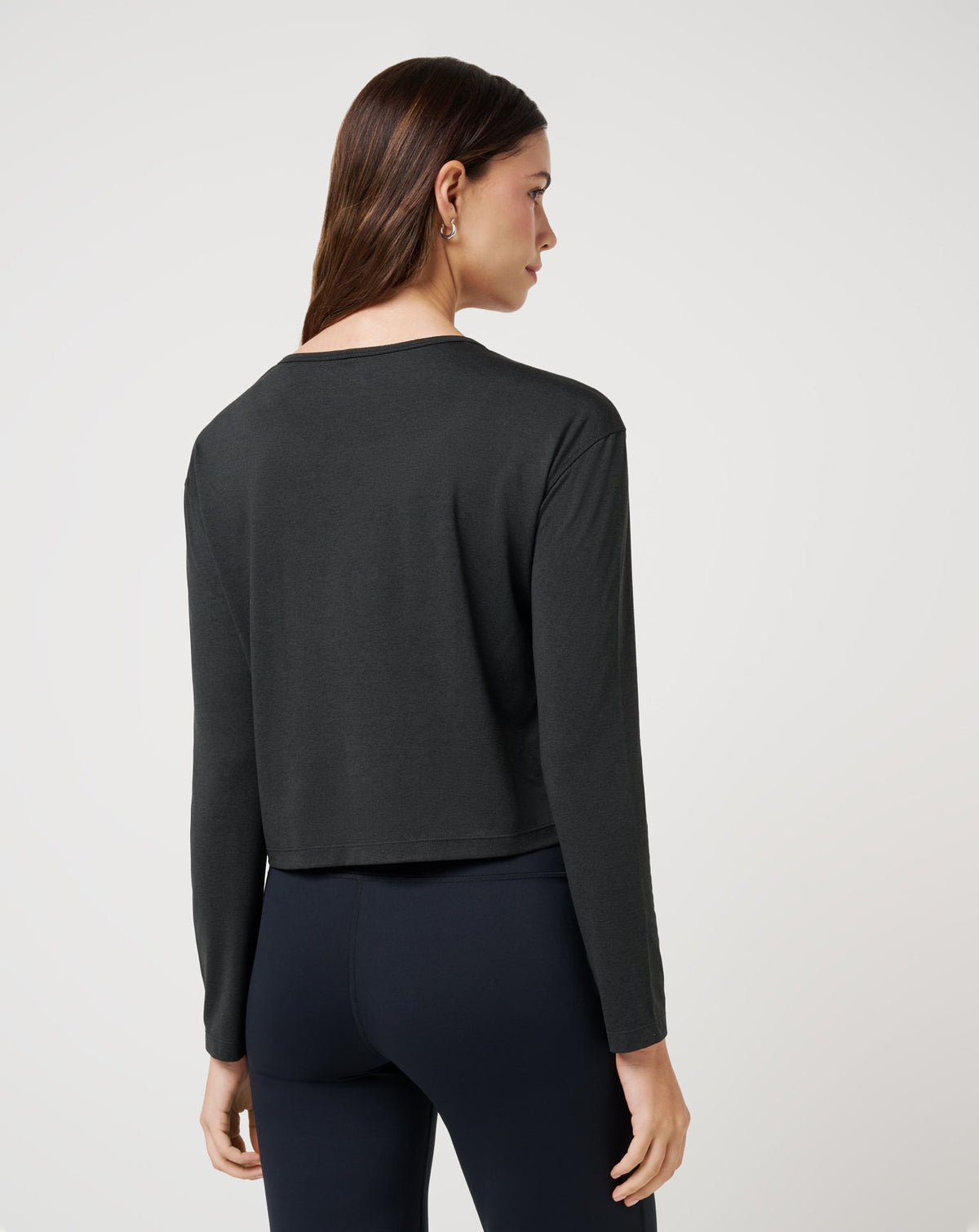 Skyloft Light Celestia Top Heather Black | Travis Mathew