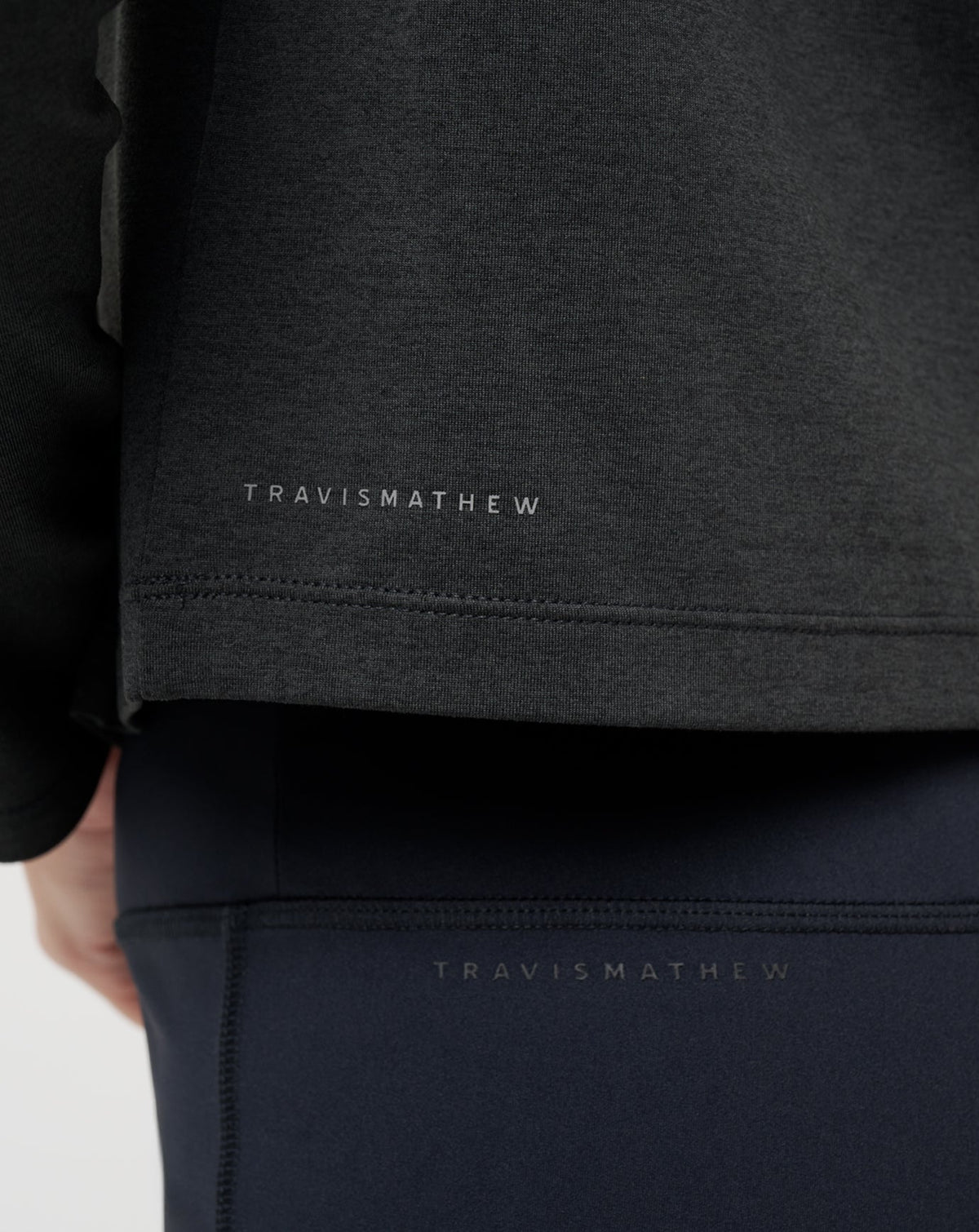 Skyloft Light Celestia Top Heather Black | Travis Mathew