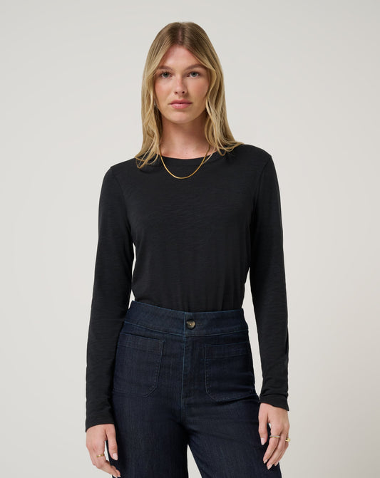 Cloud Long Sleeve Tee Black | Travis Mathew
