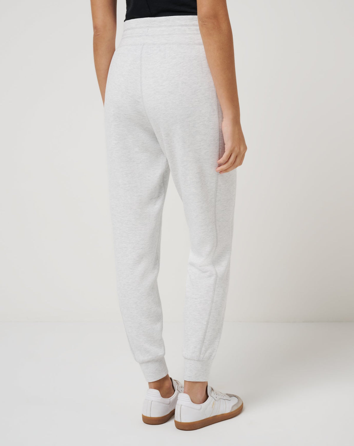 Skyloft Soft Jogger Heather Light Grey | Travis Mathew
