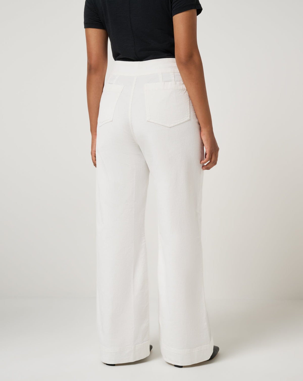 Everyday Cord Long Pant Snow White | Travis Mathew