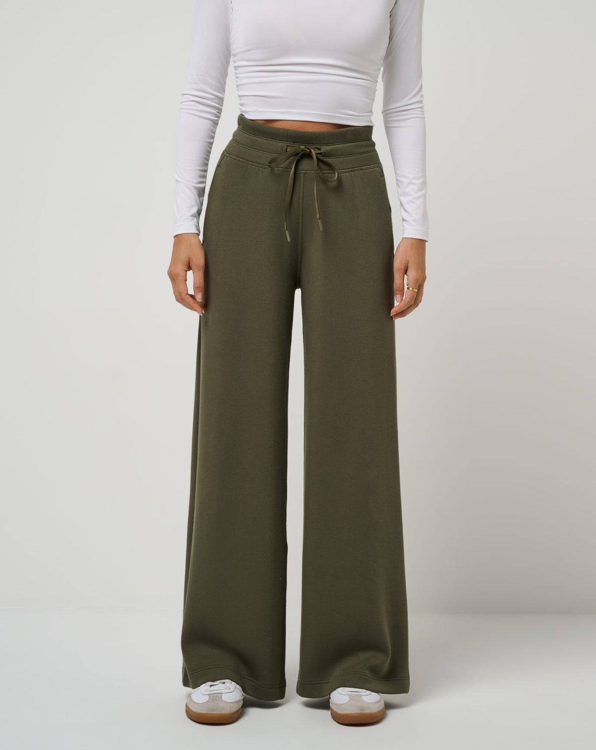 Skyloft Soft Wide Leg Pant Grape Leaf | Travis Mathew
