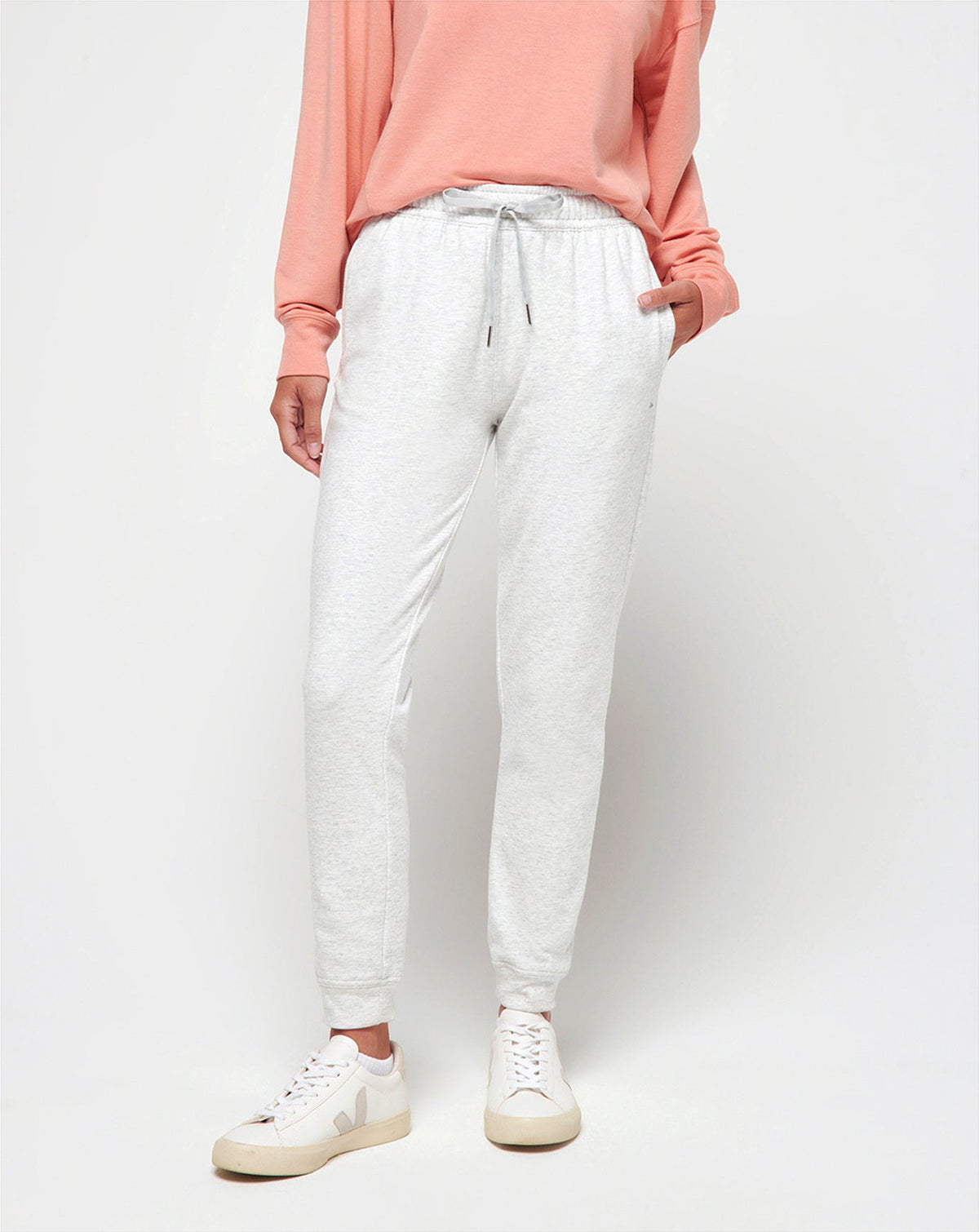 Cloud Fleece Jogger Heather Light Grey | Travis Mathew