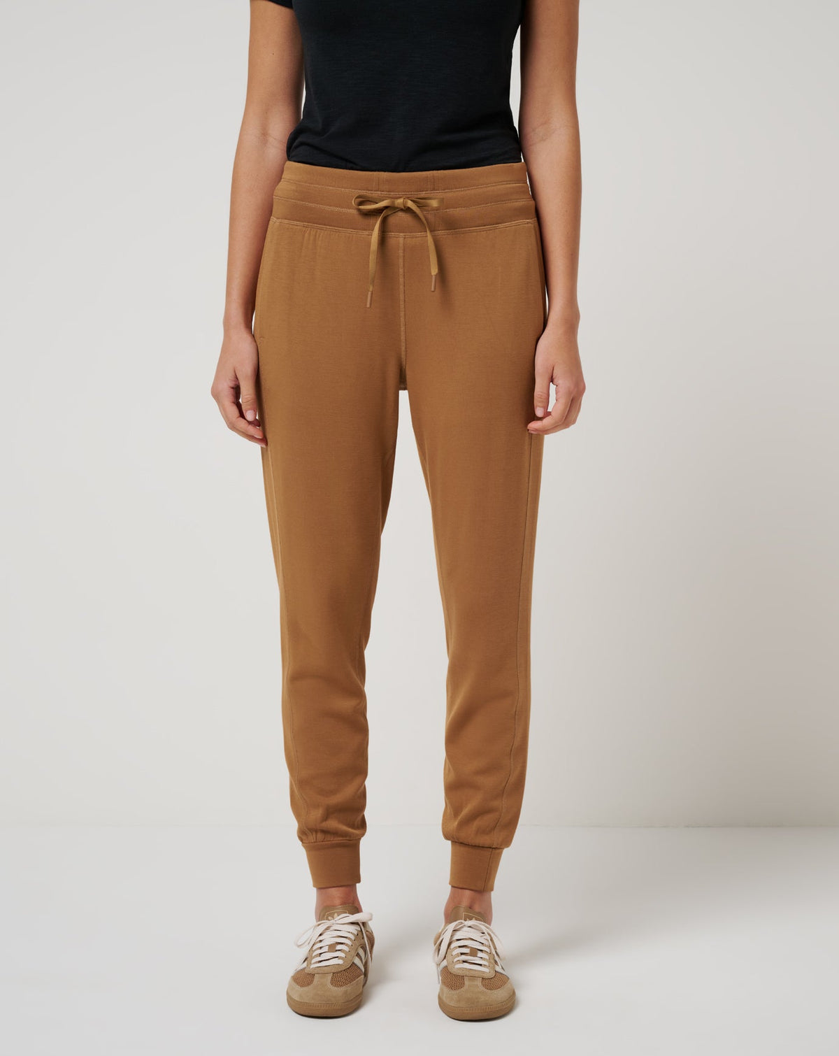 Skyloft Soft Jogger Chestnut | Travis Mathew