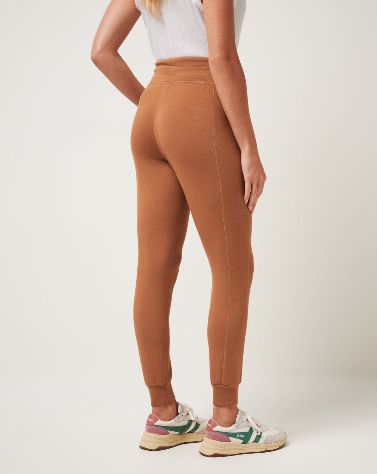 Skyloft Soft Jogger Chestnut | Travis Mathew
