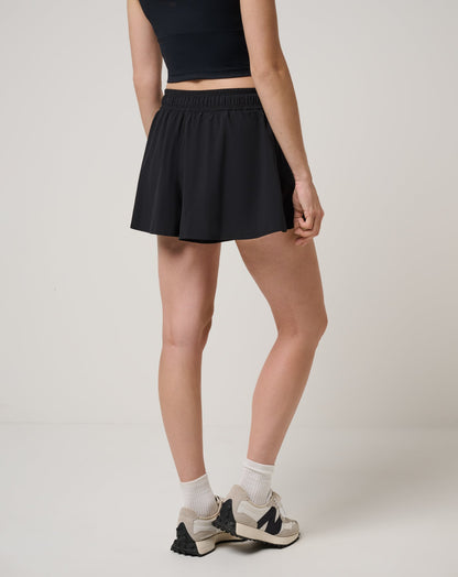 Breezeblend Challenger Short Black | Travis Mathew