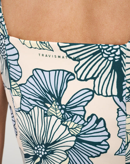 MoveKnit Sleeveless Printed Dress Sandshell Multi | Travis Mathew