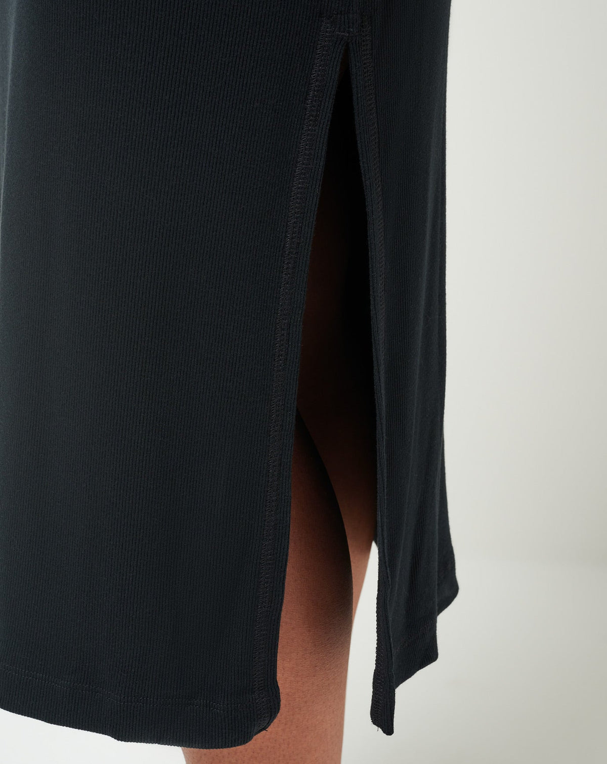 Cloud Rib Hadley Wood Dress Black | Travis Mathew
