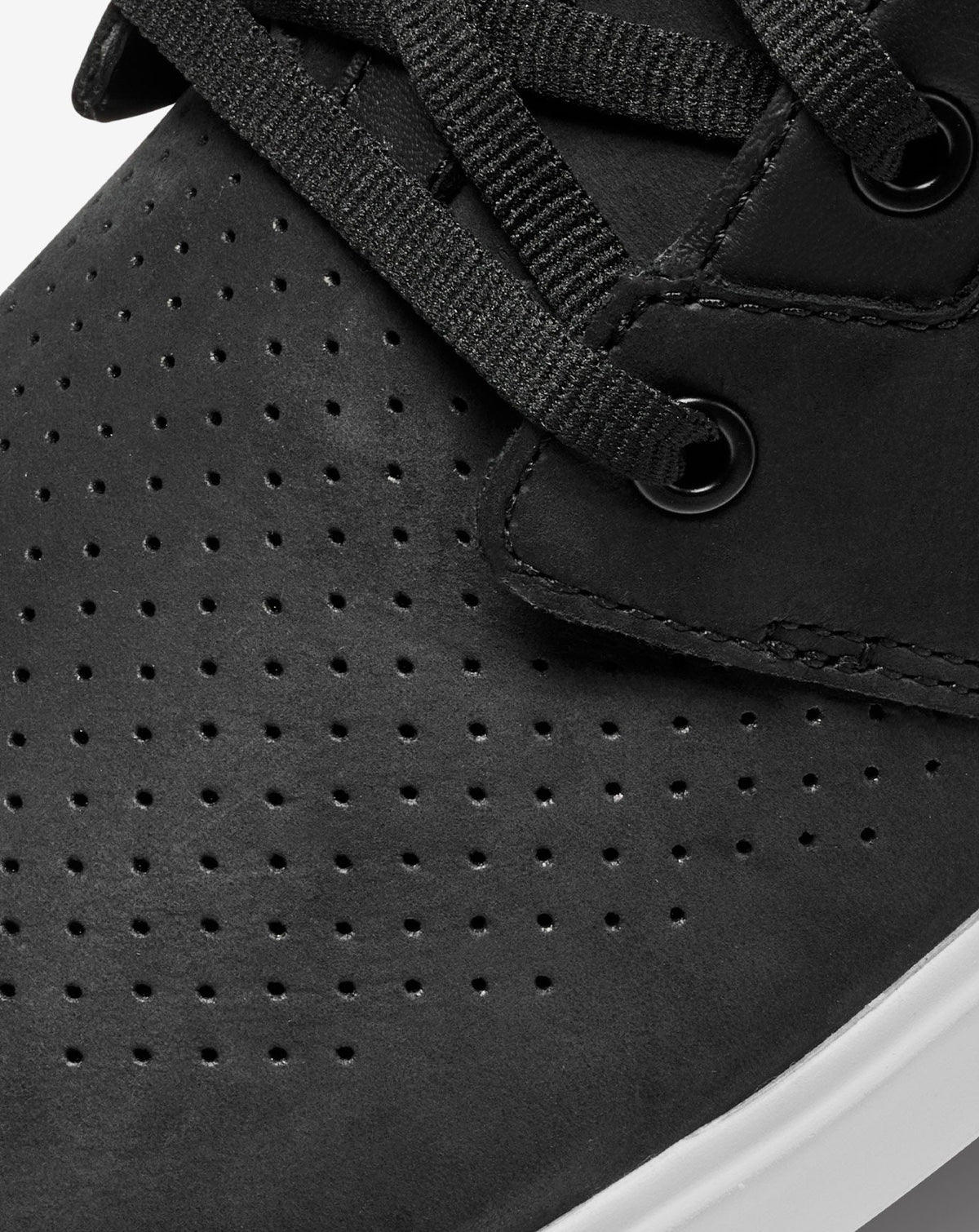 The Modern Chukka Black | Travis Mathew