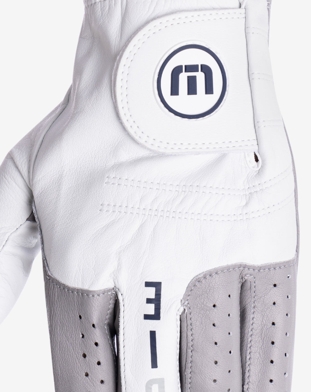 Between The Lines 2.0 Golf Glove White | Travis Mathew