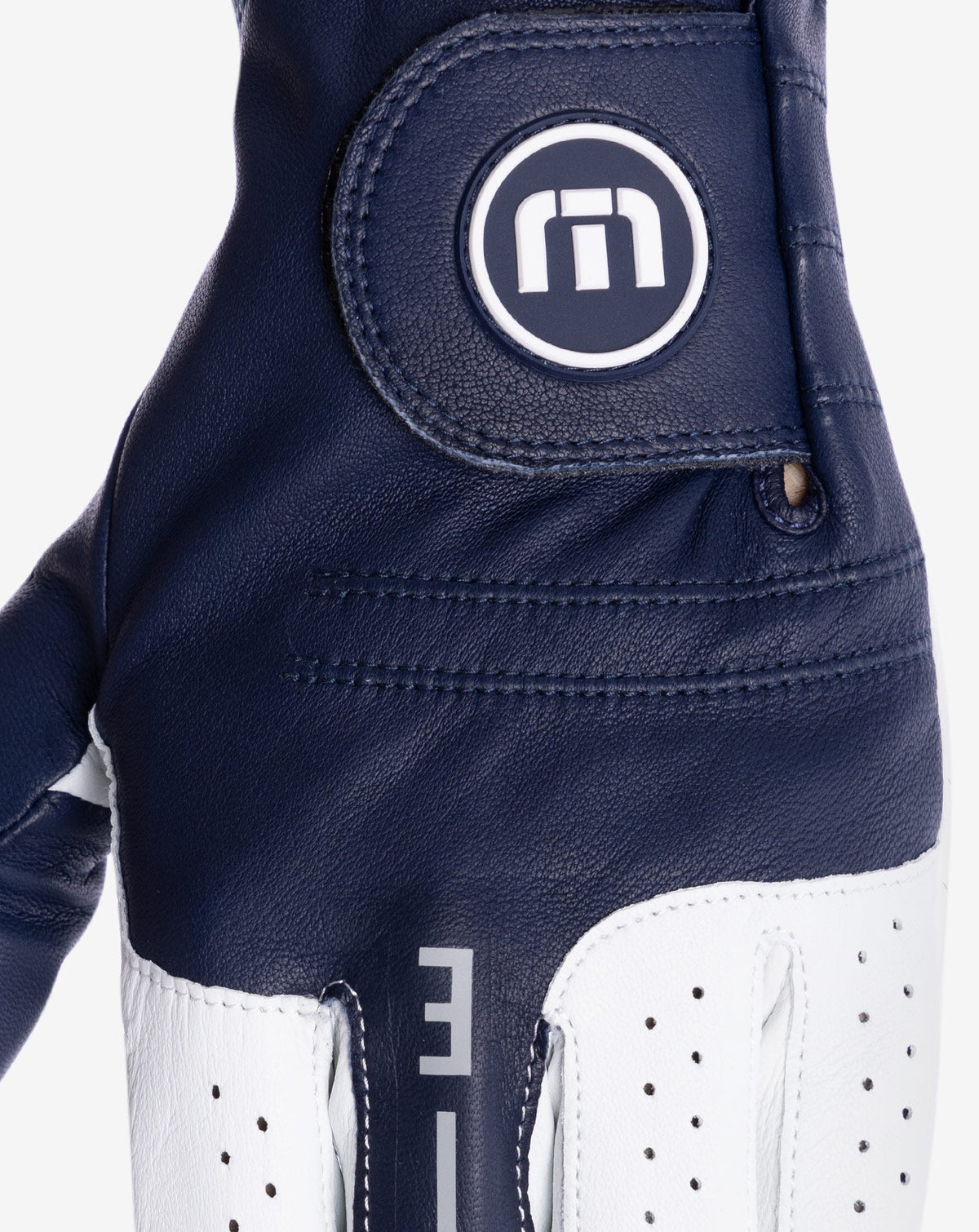 Between The Lines 2.0 Golf Glove Total Eclipse | Travis Mathew