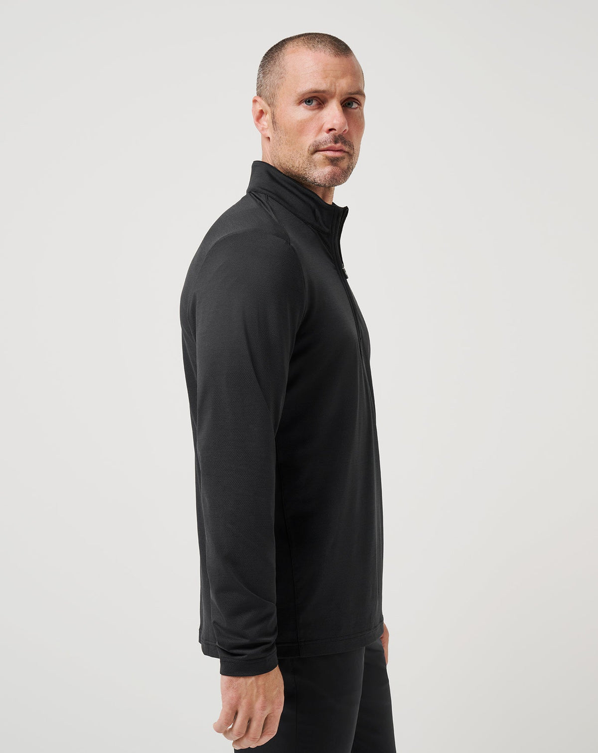 Heater Pro Quarter Zip Black | Travis Mathew