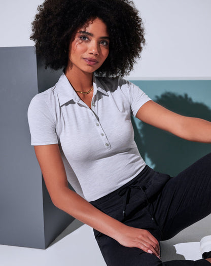 Featherweight Active Polo Heather Light Grey | Travis Mathew