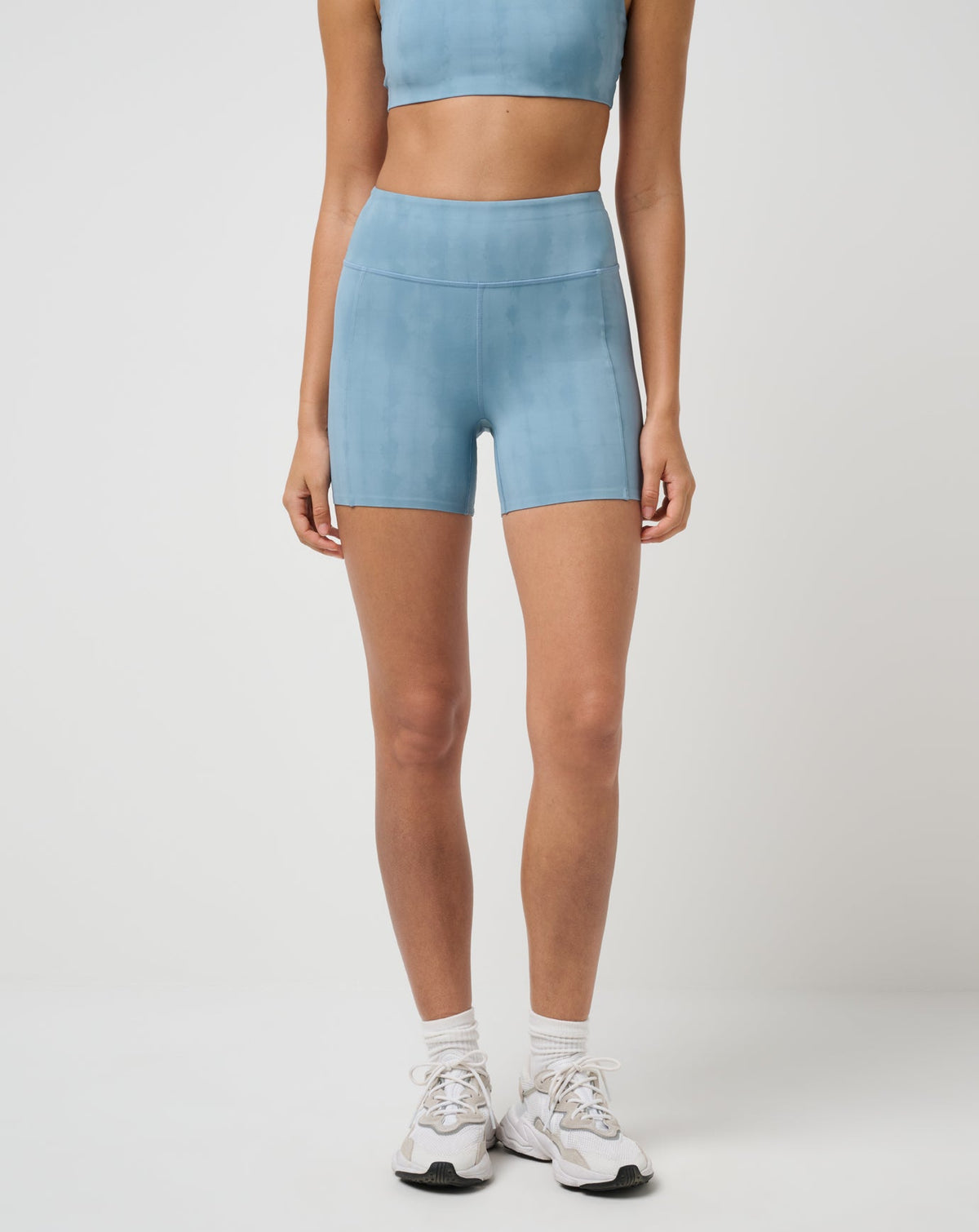 Moveknit Bonded Short Smoke Blue Multi | Travis Mathew