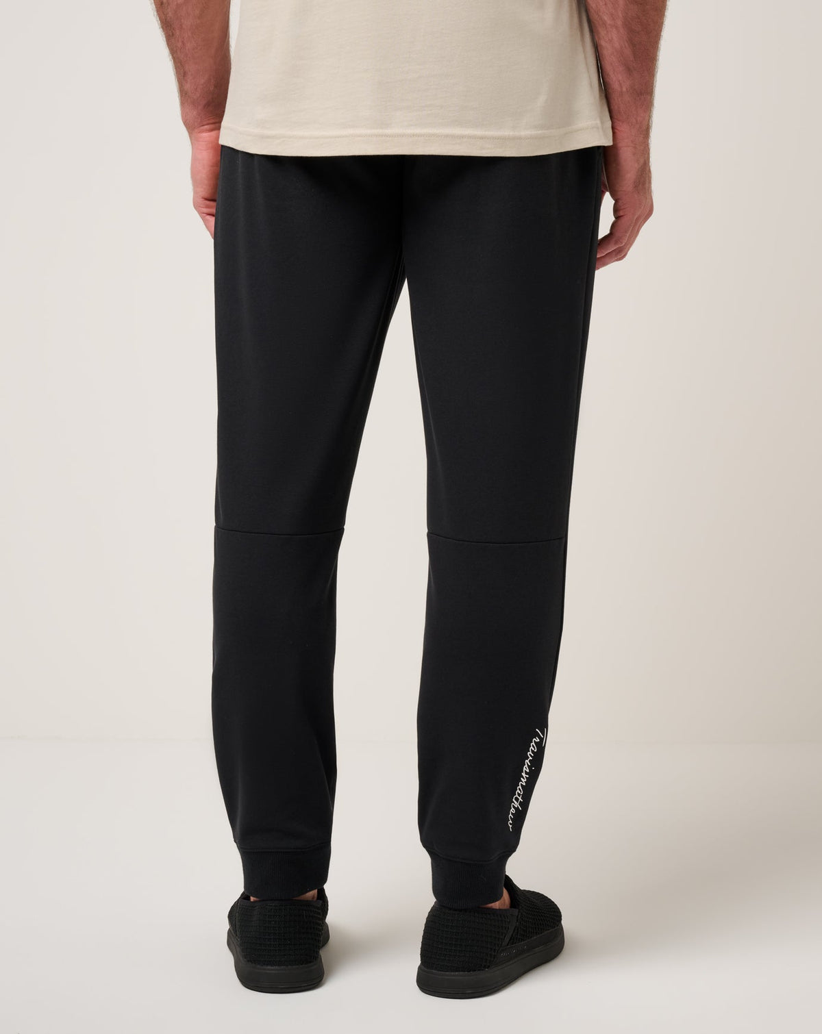 Shot Maker Cloud Pant Black | Travis Mathew
