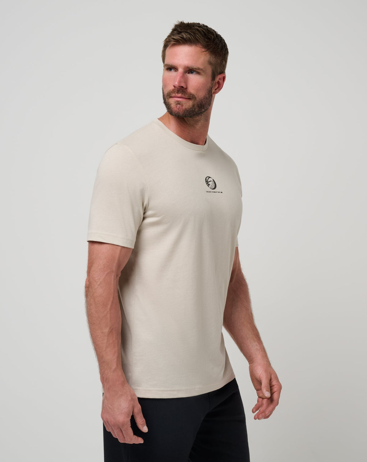 Shot Maker Tee Italian Sand | Travis Mathew